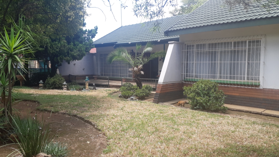 3 Bedroom Property for Sale in Roosheuwel North West